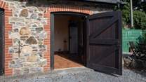 The outside utility is a great storage space for bicycles, wetsuits or any other sporting equipment.