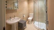 The family shower-room.