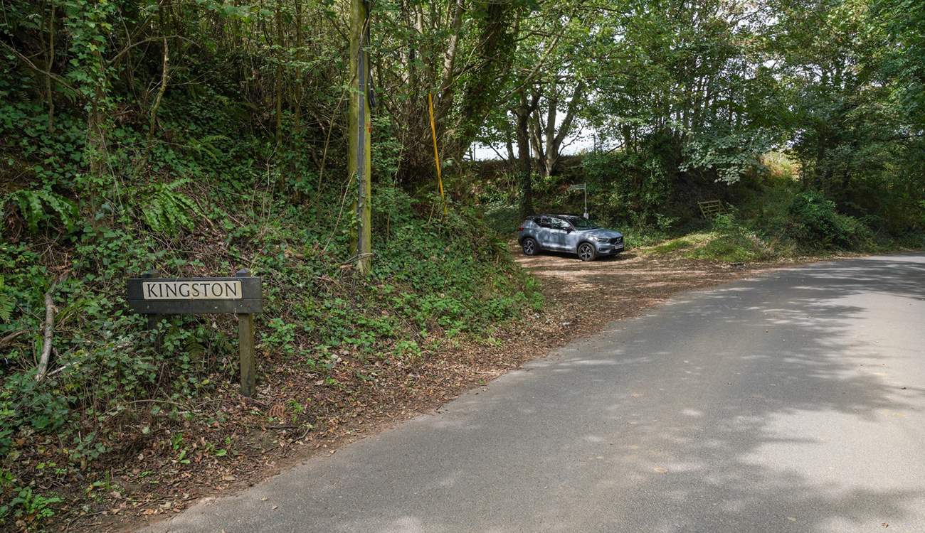 The access to Kingston Barns is along an unmade track...