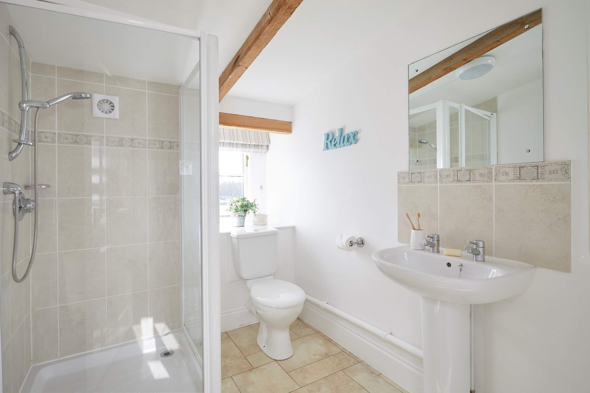 The family shower-room. 