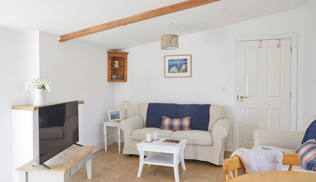 Whether is a movie night or a quiet afternoon, there is plenty of room for everyone here.