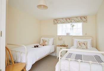 The lovely twin bedroom. 