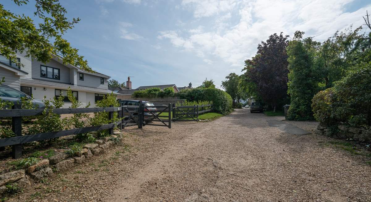 Redworth is situated along a quiet unmade track, Bembridge village is a few minutes' walk away.