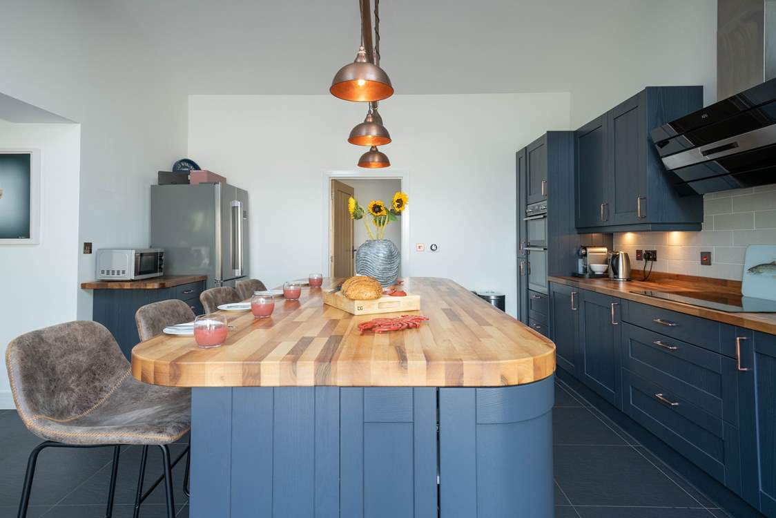 If you enjoy cooking, the kitchen is well-equipped for all your holiday recipe ideas!