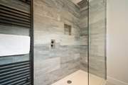 ...with an en suite modern shower-room.