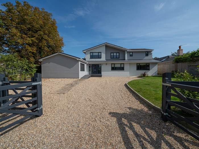 Redworth, Sleeps 11 in Bembridge