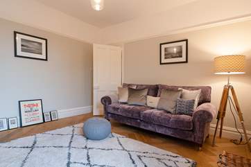 Comfortable lounge to the rear.