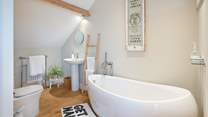 Immaculate bathroom.