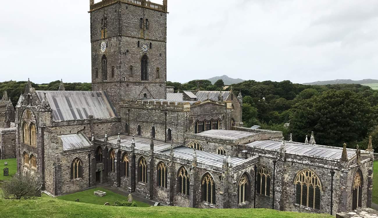 St David's is only 20 minutes drive away.