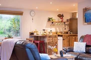 This enchanting lodge is ideal for families, friends and couples whatever the season.