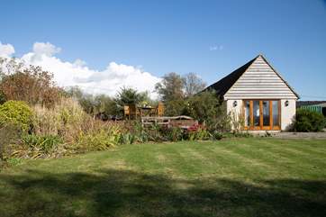 The garden is so spacious.