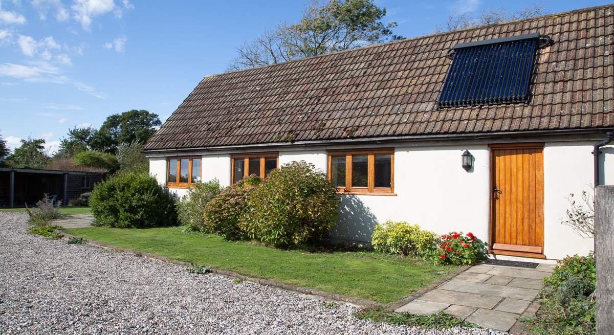 A welcoming cottage for two in the heart of an organic dairy farm.