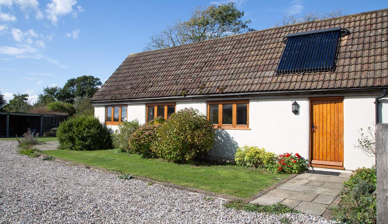 A welcoming cottage for two in the heart of an organic dairy farm.