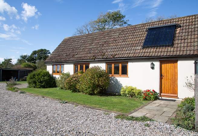 A welcoming cottage for two in the heart of an organic dairy farm.