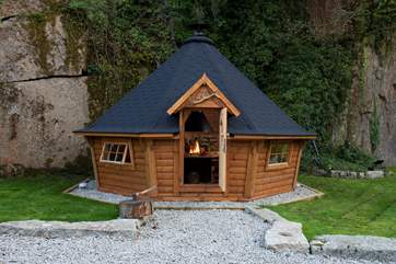 The brilliant BBQ hut in all its glory.