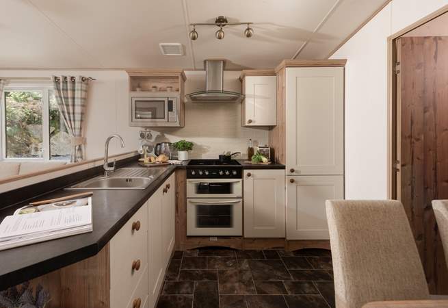 And is well equipped for your glamping getaway. 