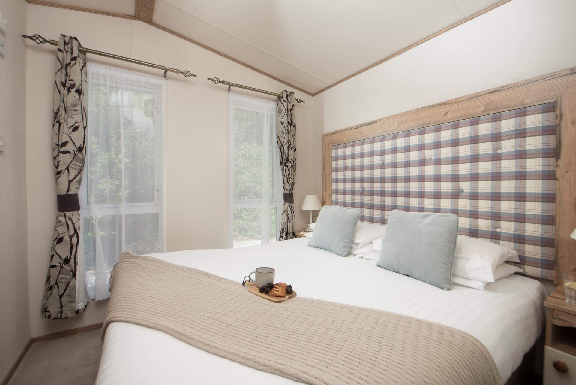 You'll find a comfy double bed in the main bedroom. 