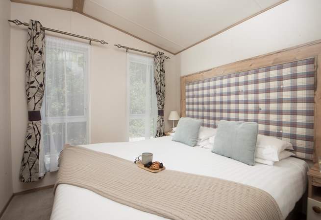 You'll find a comfy double bed in the main bedroom. 