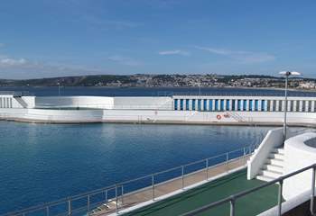 Notable art deco architecture from 1935 gives this open-air lido right on the shingle beach in Penzance an exotic feel.