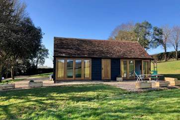 Hill Farm Cottage is a delightful Sussex barn conversion for two, in the heart of the East Sussex countryside.
