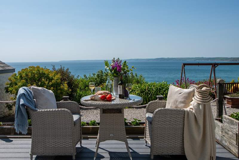 The Hideaway at Polhawn, Holiday Cottage in Whitsand Bay Cornwall