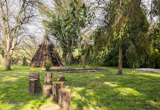Beautifully landscaped garden with your very own Wigwam to enjoy an outdoor adventure.