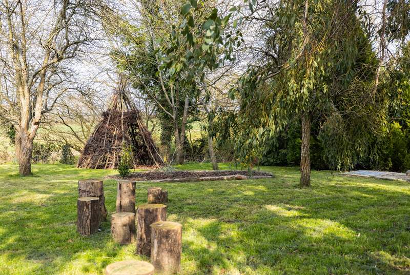 Beautifully landscaped garden with your very own Wigwam to enjoy an outdoor adventure.