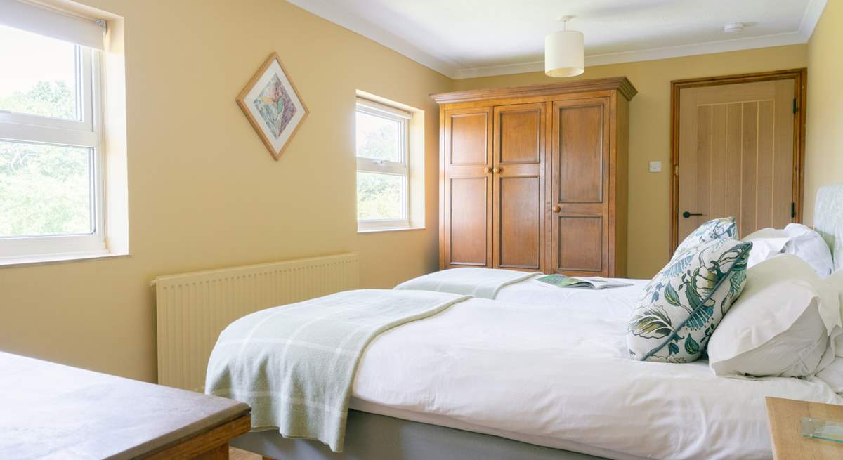 Large twin room with Jack & Jill bathroom to the main bedroom