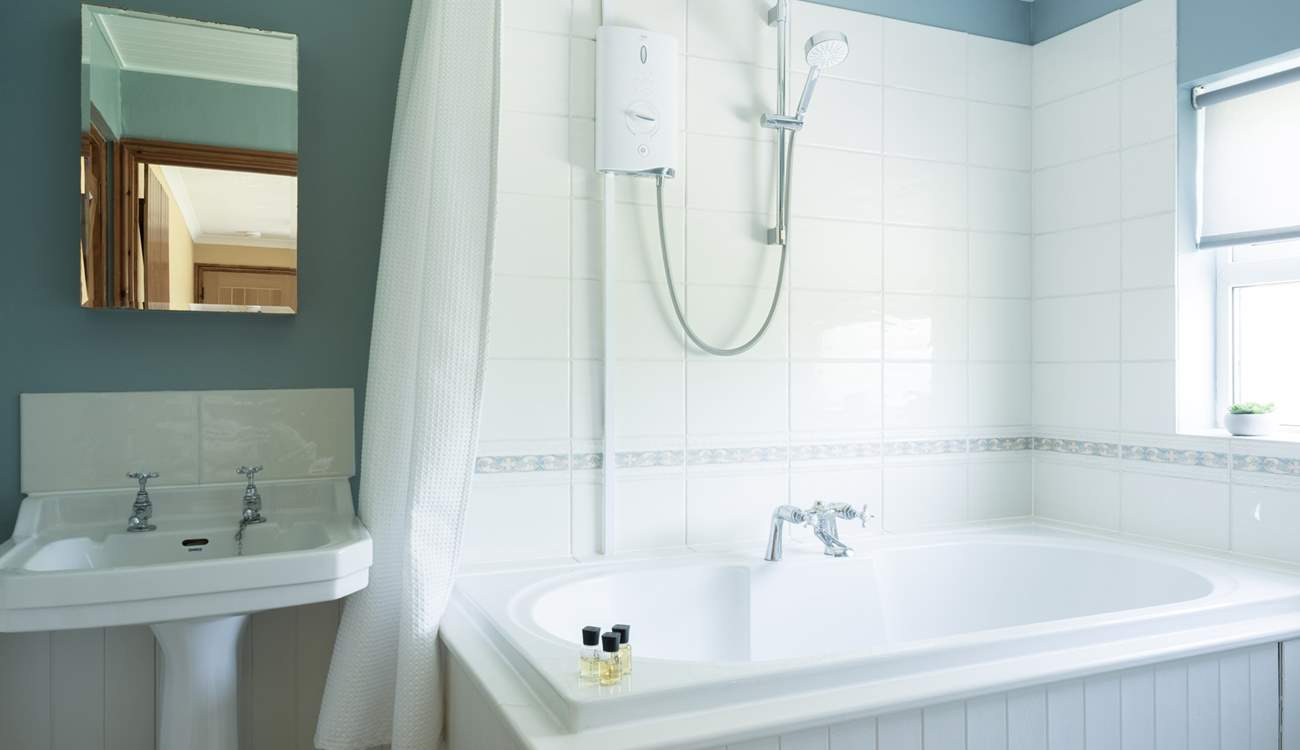 Bedroom 1 has this generous en suite bathroom (shared with bedroom 2).