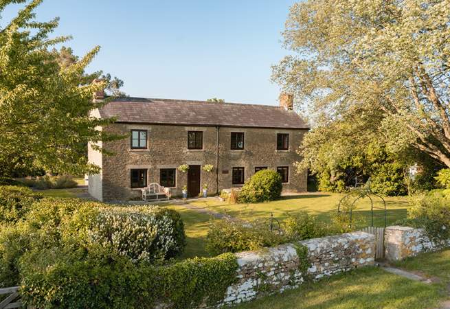 Set against a stunning rural backdrop, Park Farm Cottage is a beautiful character home with spacious accommodation and extensive grounds to explore...