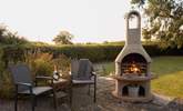 As evening comes why not whip up a home-made pizza in the bespoke outdoor oven! - Thumbnail Image
