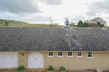 The Clock House is situated only a short drive away from the beach and breathtaking coastal walks.