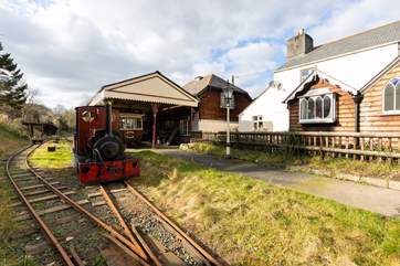 Railway Cottage has a lovely patio-area linking through to the platform, perfect for your free ride from Launceston to Newmills.