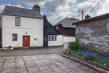 Charming Railway Cottage.