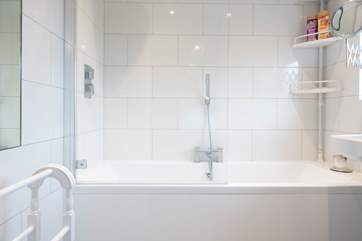 With an en suite bathroom and shower over.