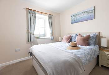 The super comfy double bedroom. 