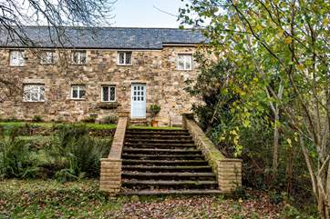 Little Trefenten is an annexe to the main house. It has a separate entrance and is quite private and set away from the main entrance.