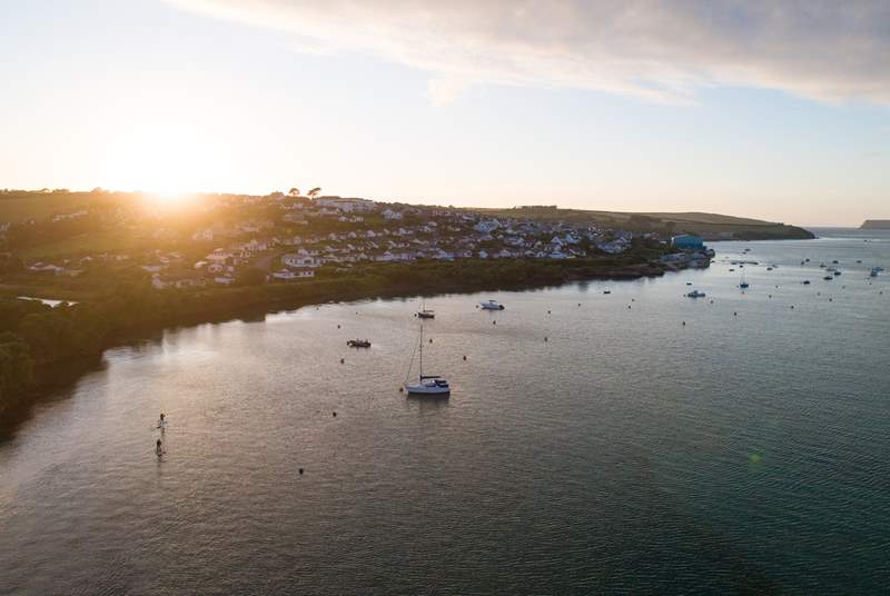 Padstow at night is very romantic, treat yourself to a candlelight supper and afterwards a stroll around the harbour to watch the sunset. 