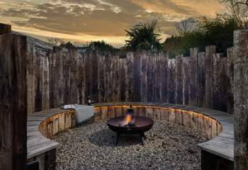 The fabulous fire pit for dreamy evenings toasting marshmallows.