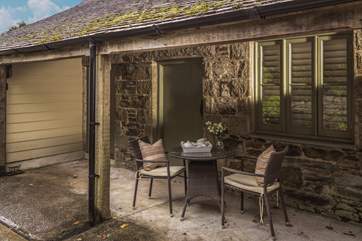 The cute little bistro table at the front of the barn, a lovely spot for morning coffee.