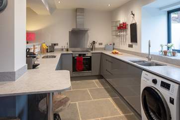 The very well-equipped kitchen. Perfect for whipping up a feast.