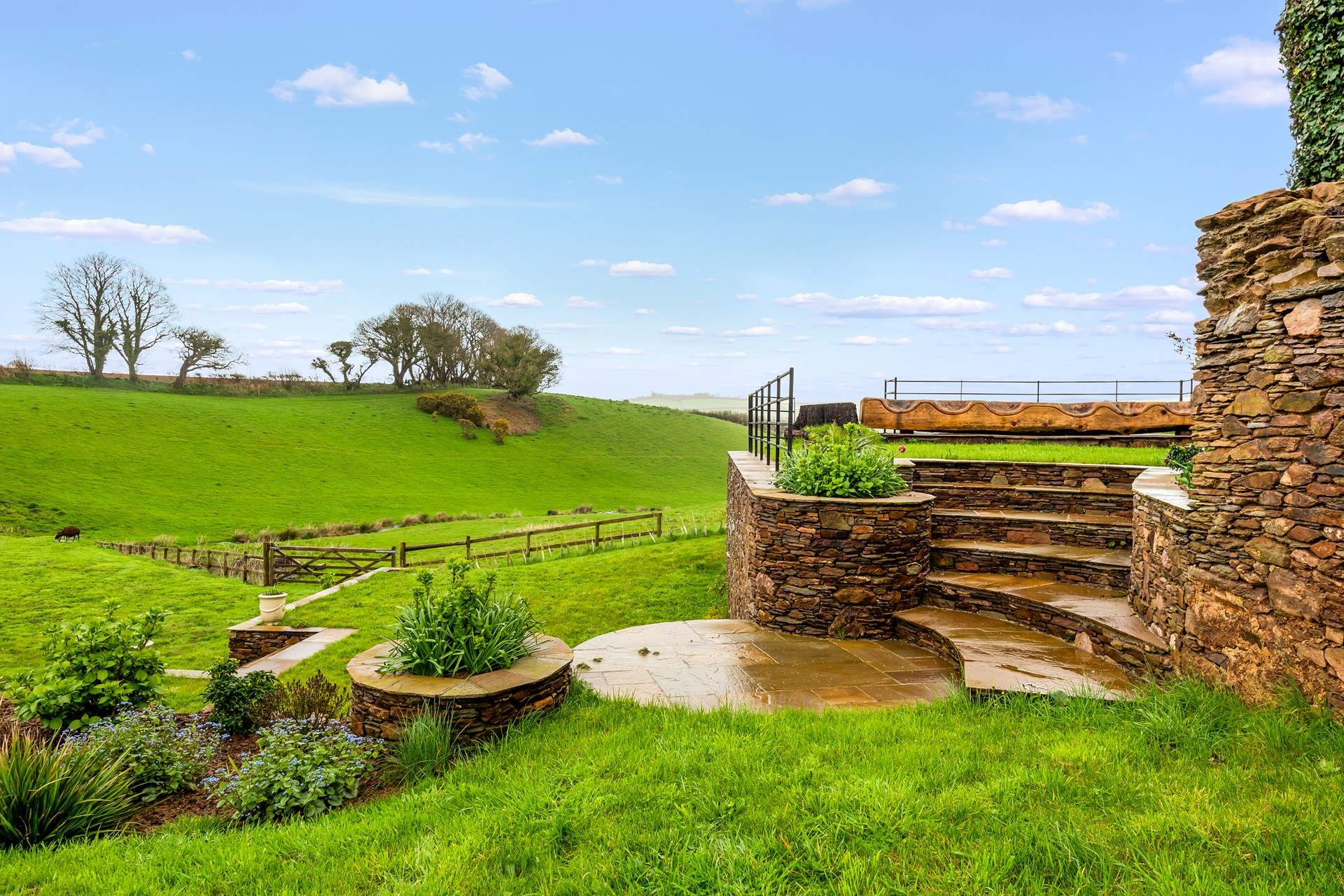 What glorious scenery and uninterrupted views.