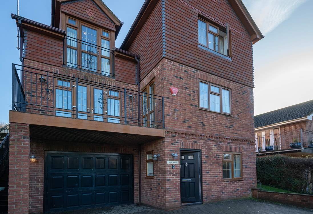 Take advantage of having your own private parking as well as being in walking distance from the beach.