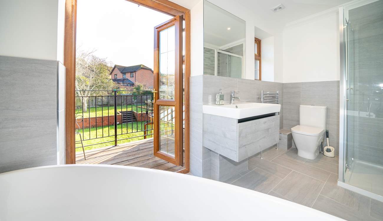 ... perfect while relaxing in the bath surrounded by bubbles, with the sun rise or sun set in view!