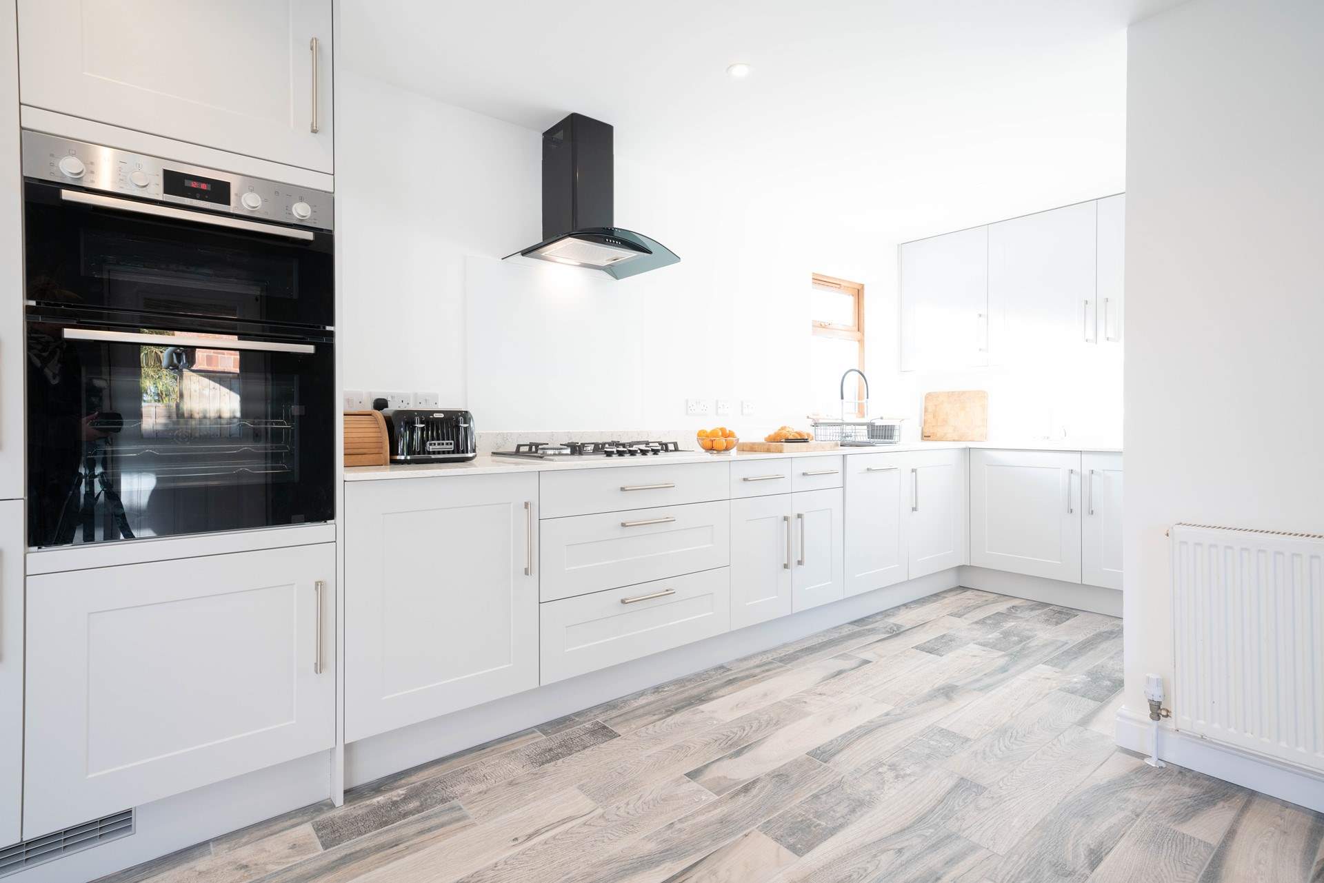 There's a modern kitchen to prepare your holiday meals.