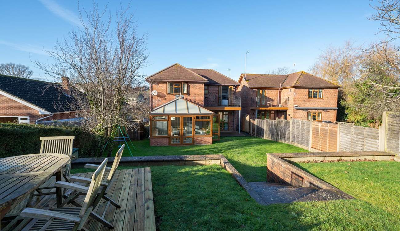 Saye House provides a large garden with a decked-area for outdoor dining. Please note the extension now has white trims.