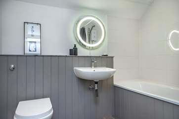 The cottage bathroom.