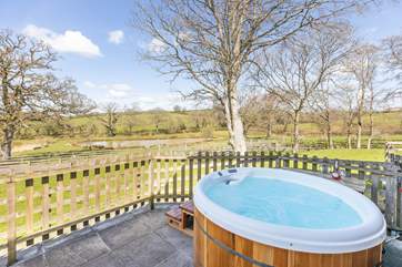Enjoy lazy days in your gorgeous countryside location.