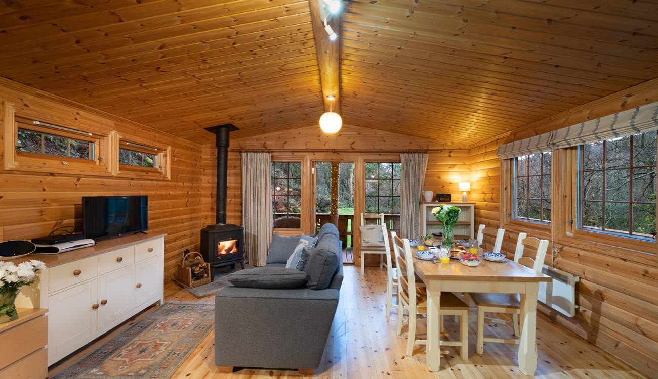 The open plan living space allows your day to flow with ease. 