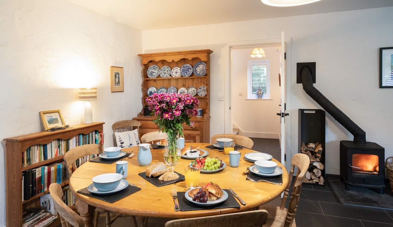 Make plans around the breakfast table.